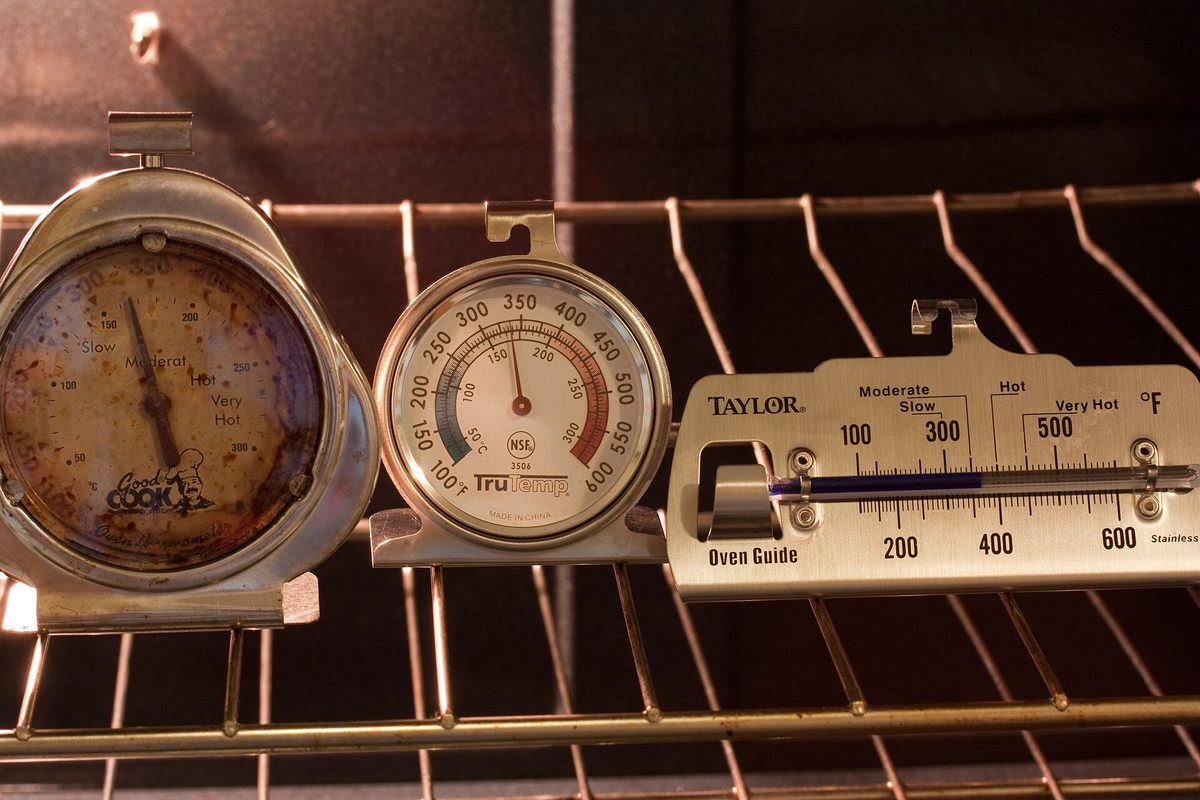 How to Test and Calibrate a Home Oven